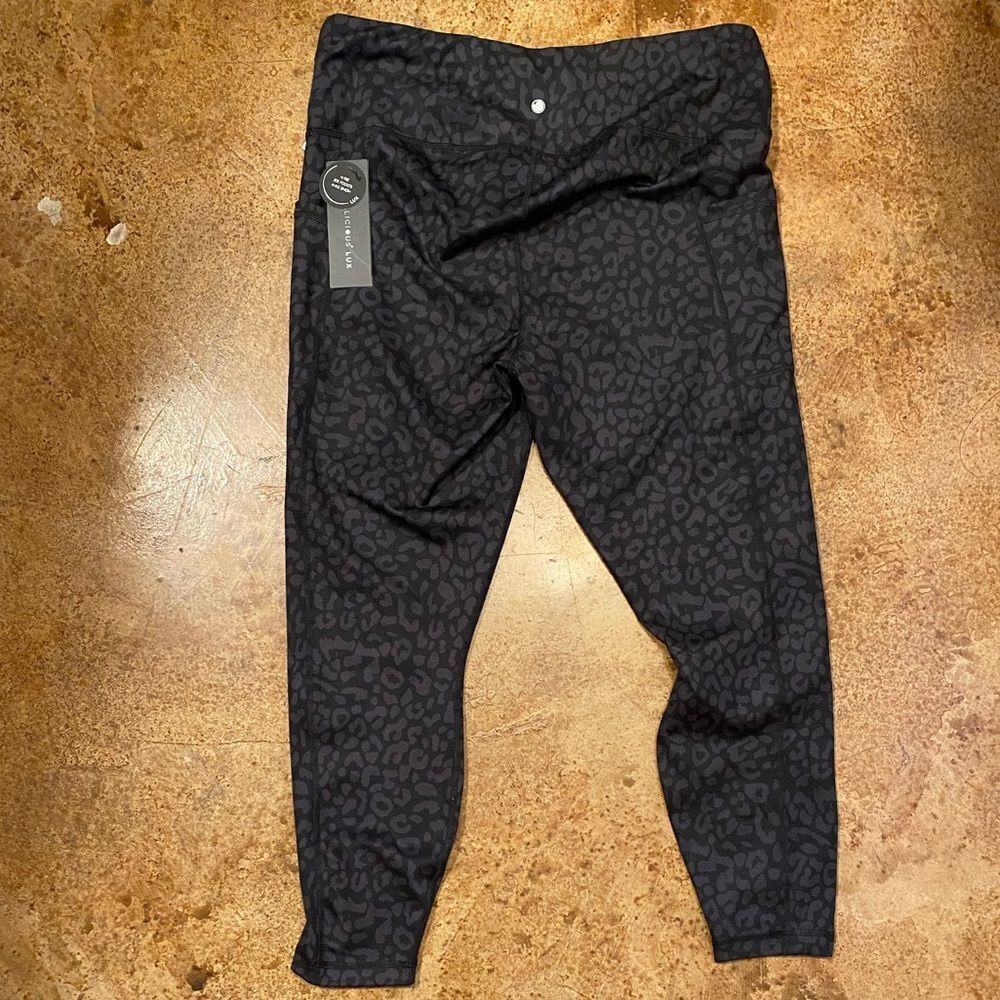 Yogalicious lux High rise leopard black Side Pocket Ankle Leggings - Picture 9 of 10
